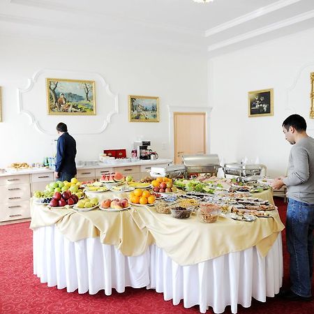 Hotel Victory Pristina Kültér fotó
