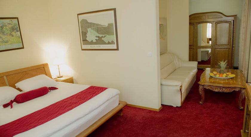 Hotel Victory Pristina Kültér fotó