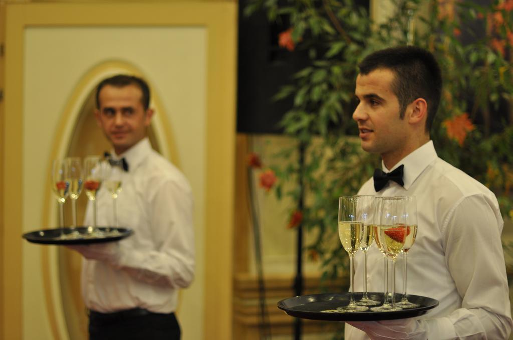 Hotel Victory Pristina Kültér fotó