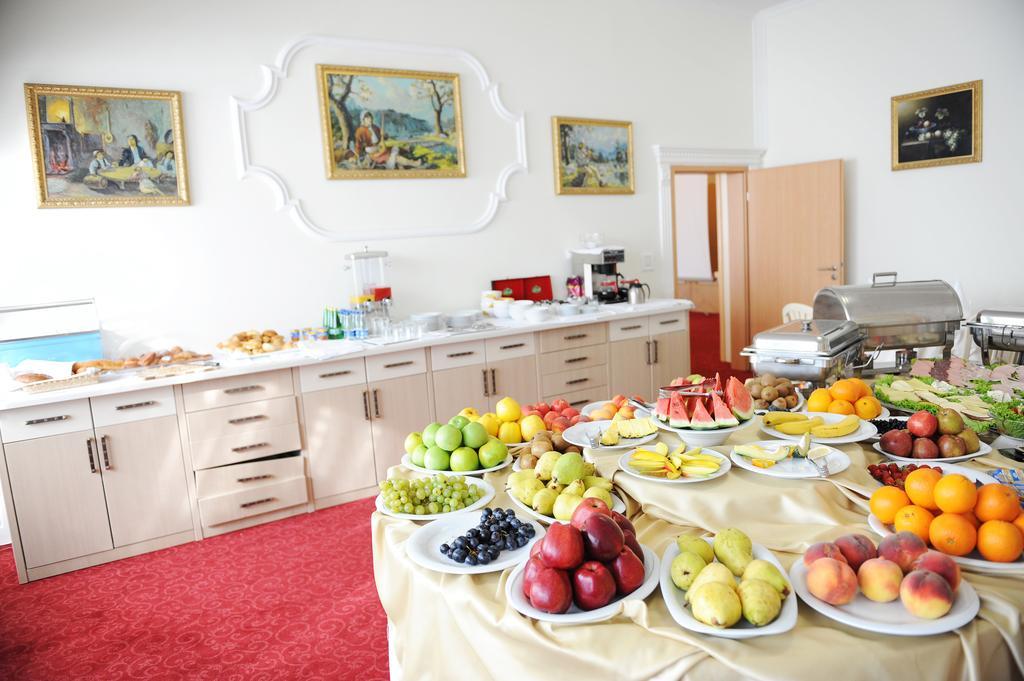 Hotel Victory Pristina Kültér fotó